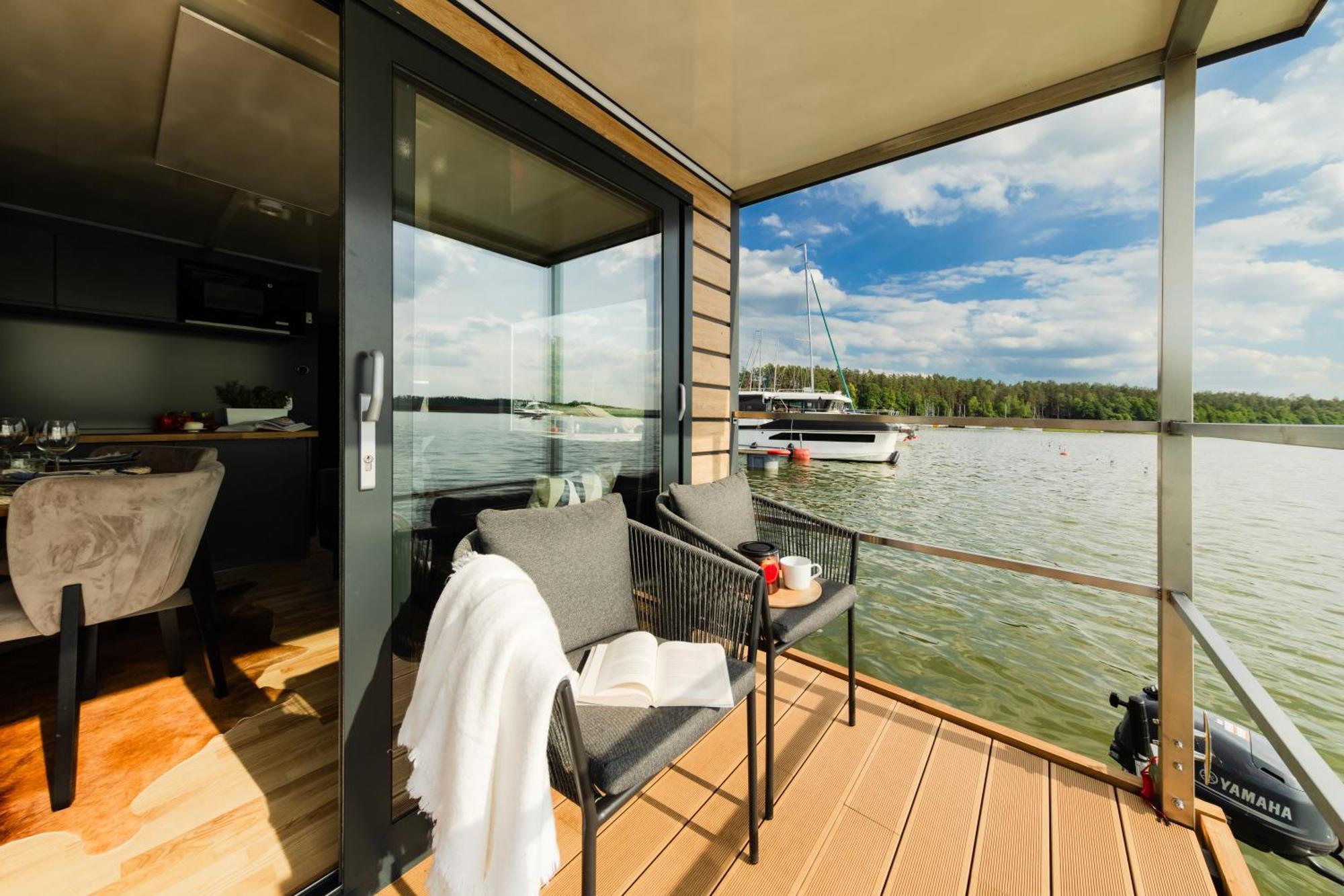 Domek Na Wodzie - Houseboat -Sauna, Taras Na Dachu, Dwie Sypialnie Mikołajki Luaran gambar
