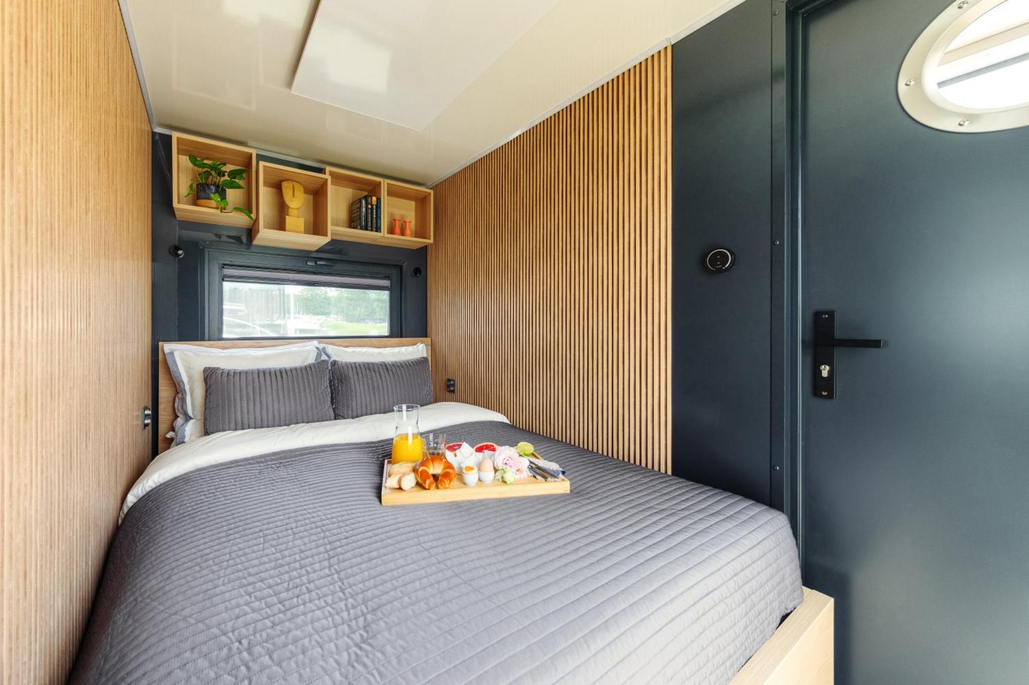 Domek Na Wodzie - Houseboat -Sauna, Taras Na Dachu, Dwie Sypialnie Mikołajki Luaran gambar