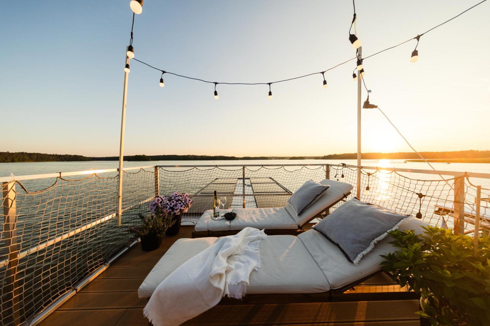 Domek Na Wodzie - Houseboat -Sauna, Taras Na Dachu, Dwie Sypialnie Mikołajki Luaran gambar