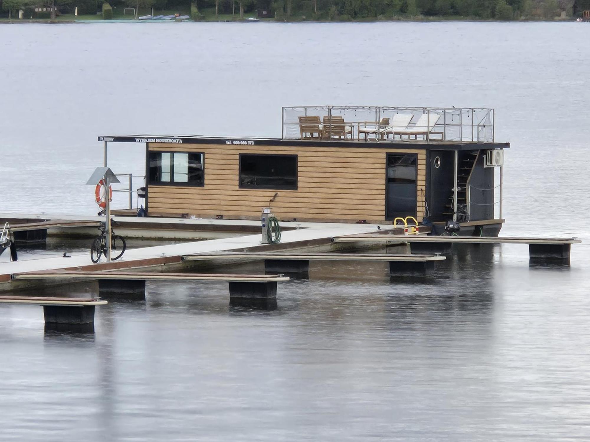 Domek Na Wodzie - Houseboat -Sauna, Taras Na Dachu, Dwie Sypialnie Mikołajki Luaran gambar