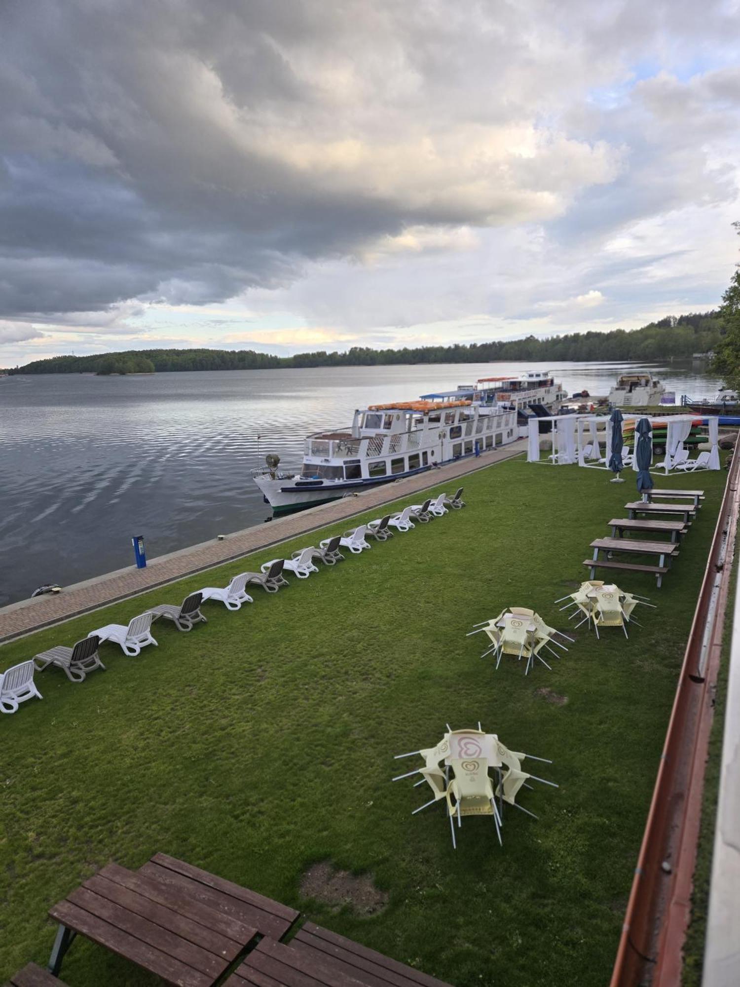 Domek Na Wodzie - Houseboat -Sauna, Taras Na Dachu, Dwie Sypialnie Mikołajki Luaran gambar
