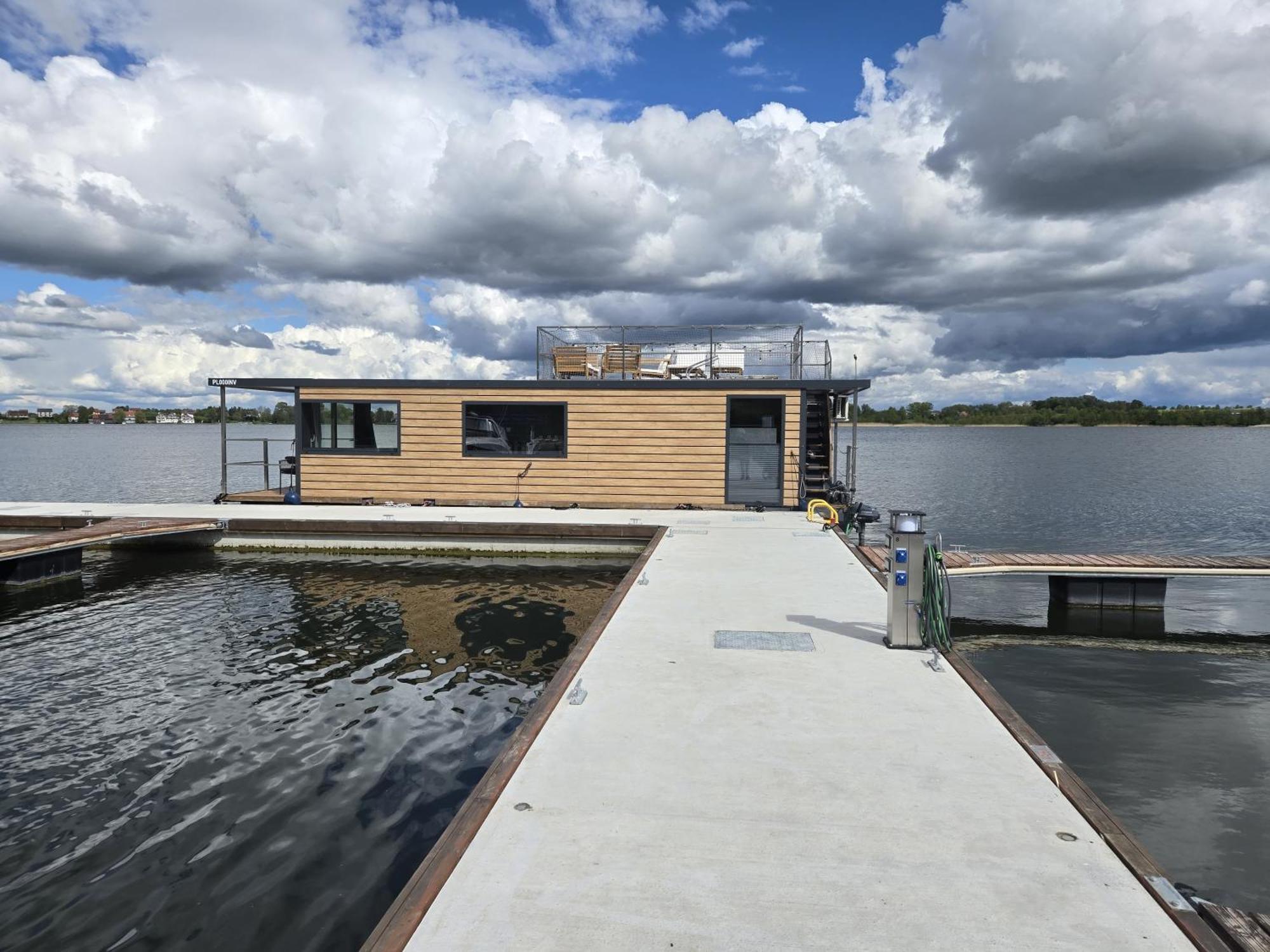 Domek Na Wodzie - Houseboat -Sauna, Taras Na Dachu, Dwie Sypialnie Mikołajki Luaran gambar